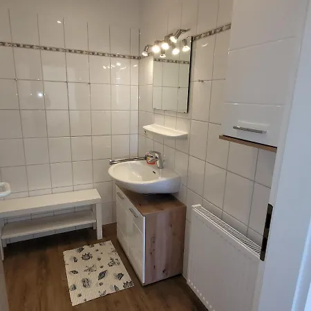 Apartment Am Pool Und 11